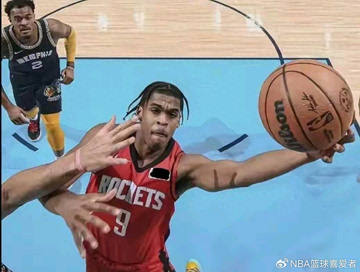开云体育下载-火箭旧将发展联盟狂砍93分！他真能杀回NBA吗？|克里斯托弗|约什-克里斯托弗|克里斯-席尔瓦|休斯敦火箭队|迈阿密热火队_新浪体育_新浪新闻