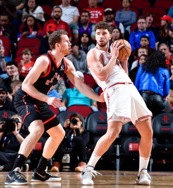 开云体育网址-场均5+4！27岁中锋加盟“火箭2队”，与申京是队友，双向合同可签